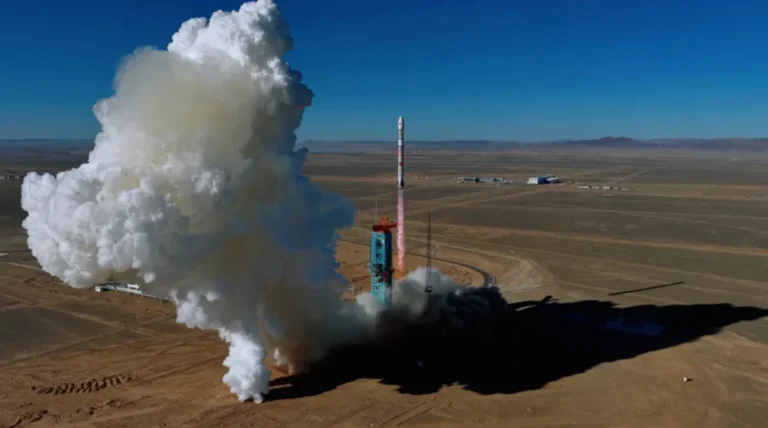 Zhuque-3 Reusable Rocket Test Ends in Explosion After Reaching Orbit