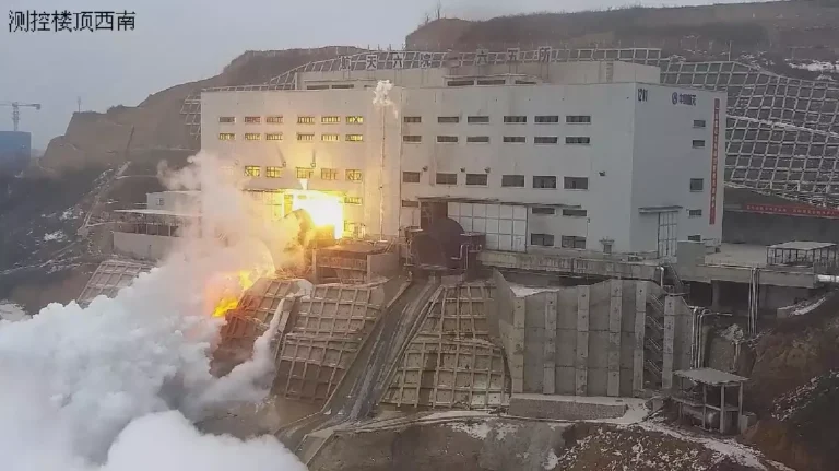 China Tests a 240-Ton Reusable Rocket Engine