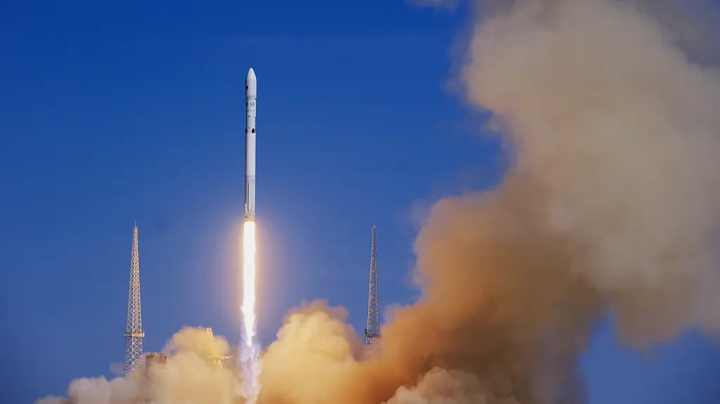 China's Long March-12B carrier rocket makes its maiden flight from the Dongfeng commercial space innovation pilot zone in northwest China, June 1, 2026. /VCG